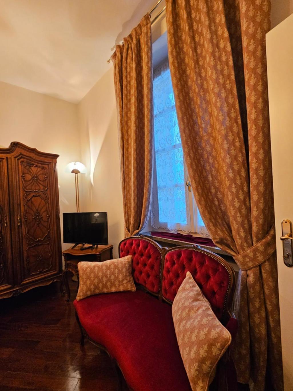 L'Atelier Du Temps - Charme Apartment Aosta Zewnętrze zdjęcie